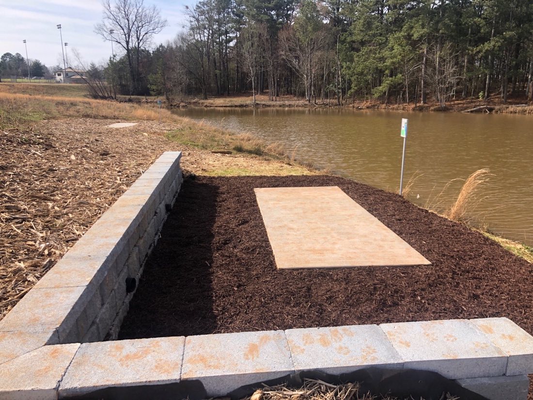 Seat wall around hole 1 teeing area
